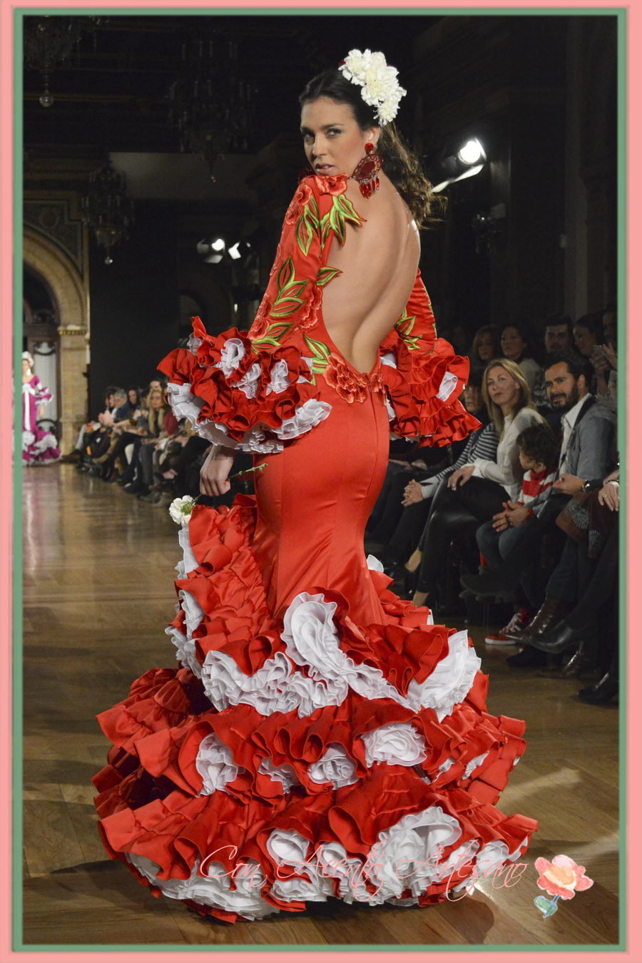 Inma Linares ganadora Concurso Noveles We Love Flamenco 2015 Acento Trajes de flamenca, Moda, Vestidos de Novia, Vestidos de Invitadas y Belleza
