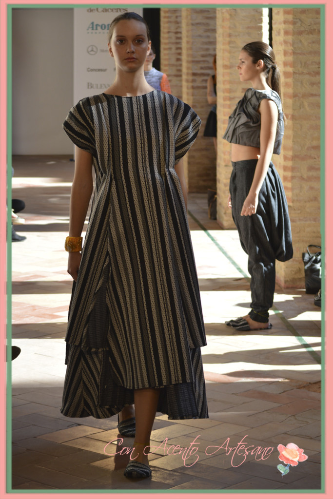 Vestido con diferentes largos de Anne Excusa en Andalucia de Moda 2015