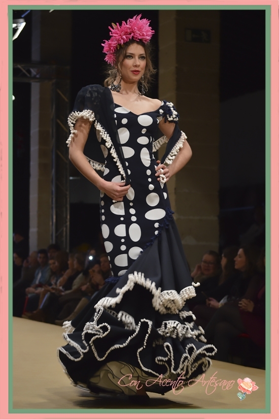 Útil Poner la mesa Fundir Las flamencas de Ángeles Verano - Acento Artesano | Trajes de flamenca,  Moda, Vestidos de Novia, Vestidos de Invitadas y Belleza